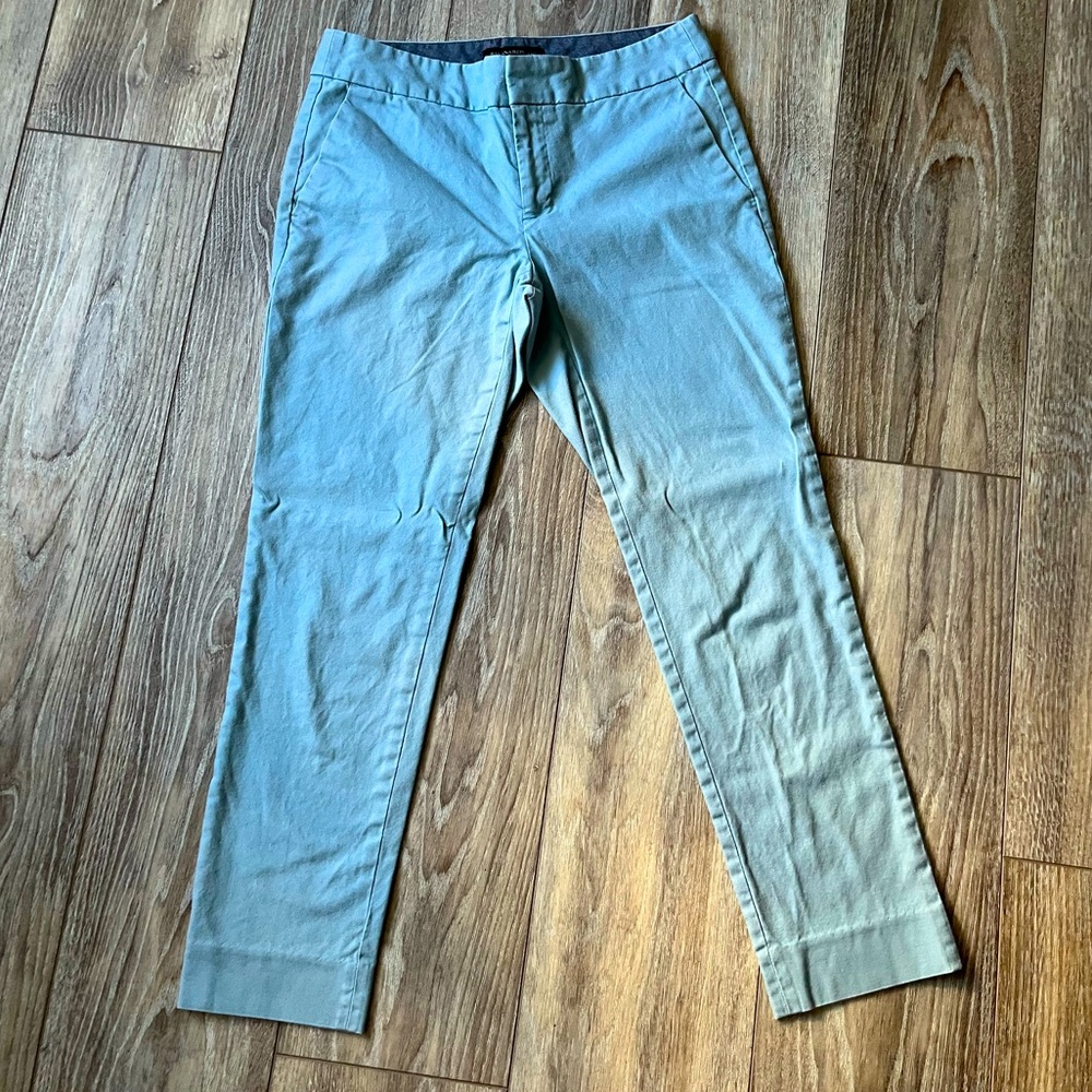 Banana Republic Hampton Fit Cropped Light Blue Khaki Pants